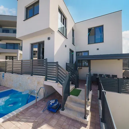 Exclusive New House W Private Pool וילה *