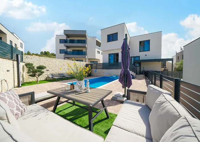 别墅 Exclusive New House W Private Pool *