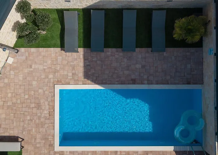 Exclusive New House W Private Pool