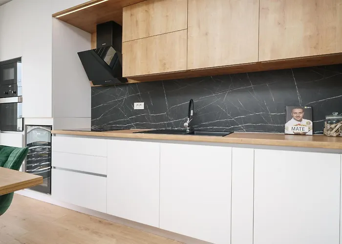 别墅 Exclusive New House W Private Pool 沃迪切