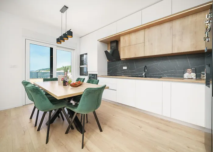 Exclusive New House W Private Pool 别墅