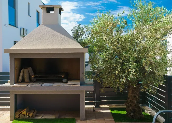 Exclusive New House W Private Pool Villa *